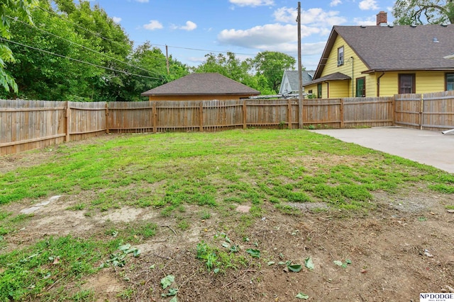 2738 Browne St, Omaha, NE 68111 - fenced backyard featuring a patio