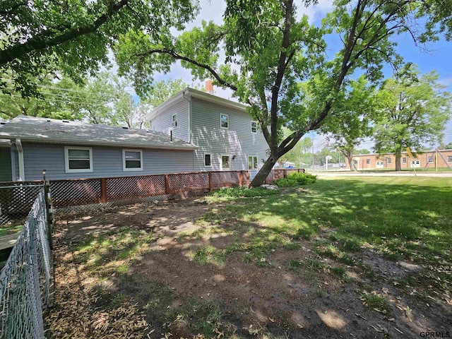 607 4th St, Edgar, NE 68935 - view of yard