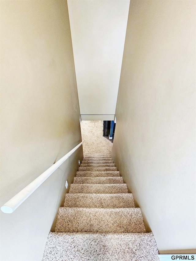 108 W Ridge St, Sutton, NE 68979 - view of stairway