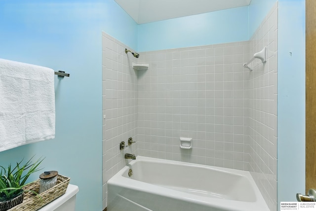 15618 L St, Omaha, NE 68135 - bathroom featuring  shower combination and toilet