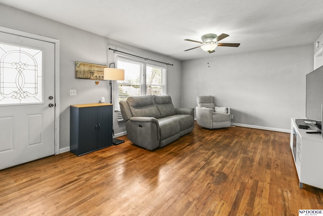 7348 S 71st Ave, La Vista, NE 68128 - living area with ceiling fan and wood finished floors