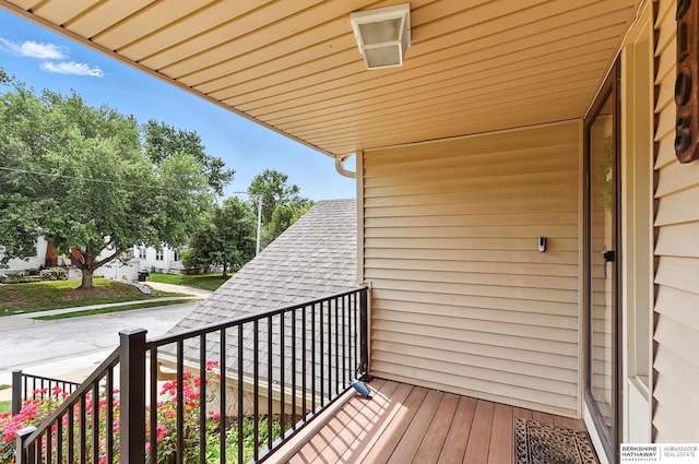 2108 S 62nd St, Omaha, NE 68106 - view of balcony