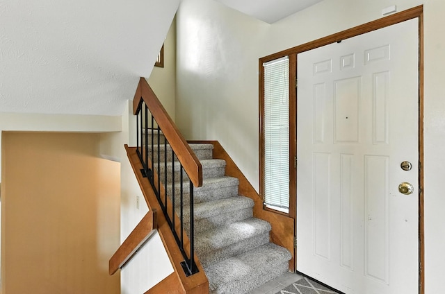 2108 S 62nd St, Omaha, NE 68106 - tiled entryway with stairway