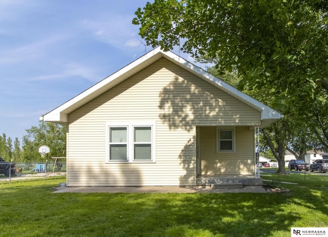 590 Tyler St, Bennet, NE 68317 - view of side of property