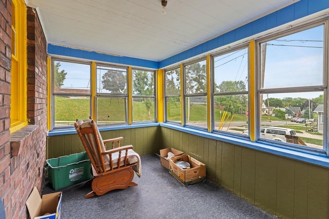 5101 Maple St, Omaha, NE 68104 - view of sunroom / solarium