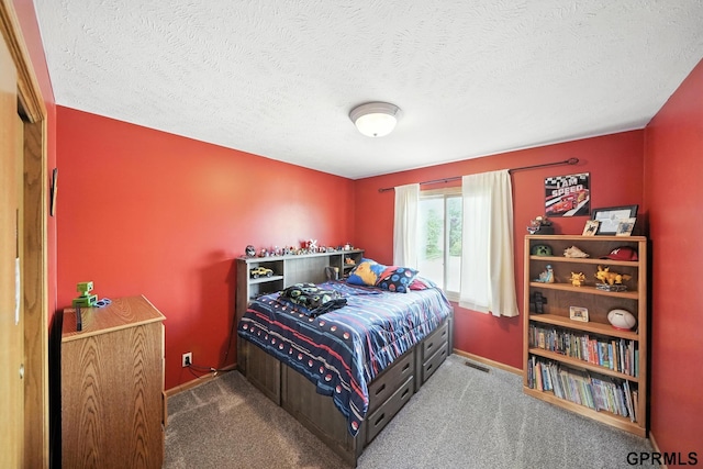 2303 N 150th Ave, Omaha, NE 68116 - bedroom with carpet and a textured ceiling