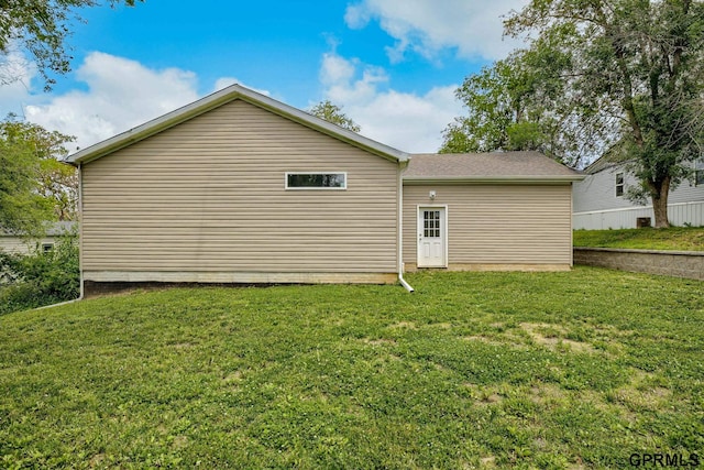 2507 Murray Rd, Plattsmouth, NE 68048 - rear view of property featuring a lawn