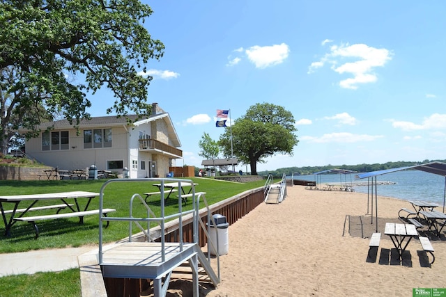 9109 Murray Dr, Plattsmouth, NE 68048 - surrounding community featuring a yard