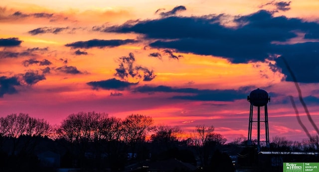 9109 Murray Dr, Plattsmouth, NE 68048 - view of nature at dusk