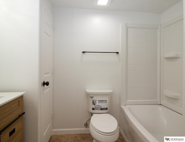 3772 F St, Lincoln, NE 68510 - full bath featuring vanity and tub / shower combination
