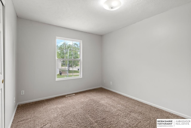 17737 Edna St, Omaha, NE 68136 - carpeted empty room featuring baseboards