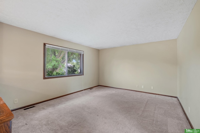 36 Redwood Ln, Yutan, NE 68073 - carpeted empty room featuring baseboards