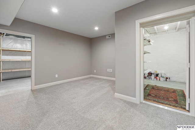 1320 S 190th Plz, Omaha, NE 68130 - unfurnished room featuring carpet and recessed lighting