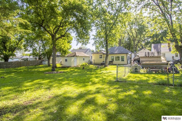 1757 N Linden St, Wahoo, NE 68066 - view of yard