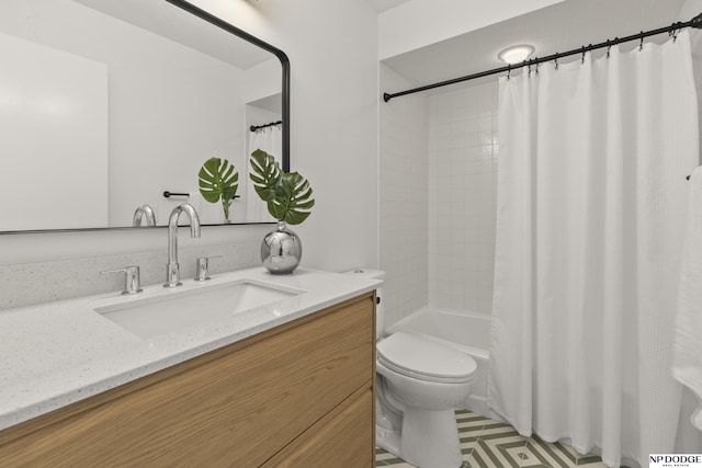 12328 Rose Ln, Omaha, NE 68154 - full bath with vanity and shower / tub combo