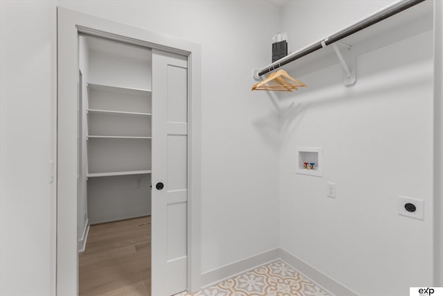 5516 N 208th Ave, Omaha, NE 68022 - laundry area with hookup for an electric dryer and washer hookup