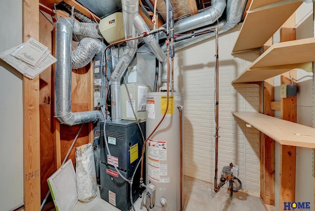 6833 Summerset Ct, Lincoln, NE 68516 - utility room with water heater