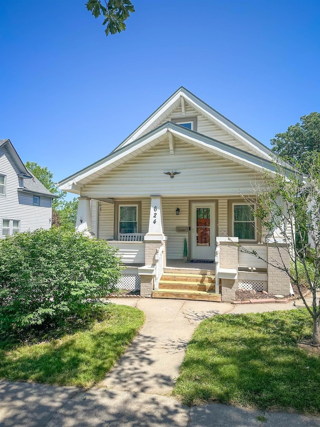 624 A St, Lincoln, NE 68502 - view of front of property featuring a porch