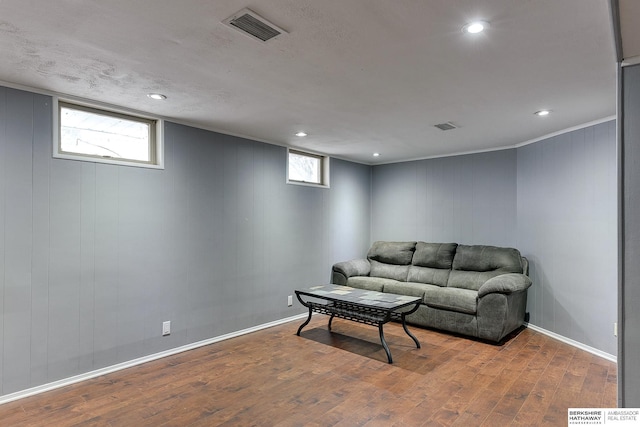12310 Woolworth Ave, Omaha, NE 68144 - sitting room featuring wood finished floors and recessed lighting