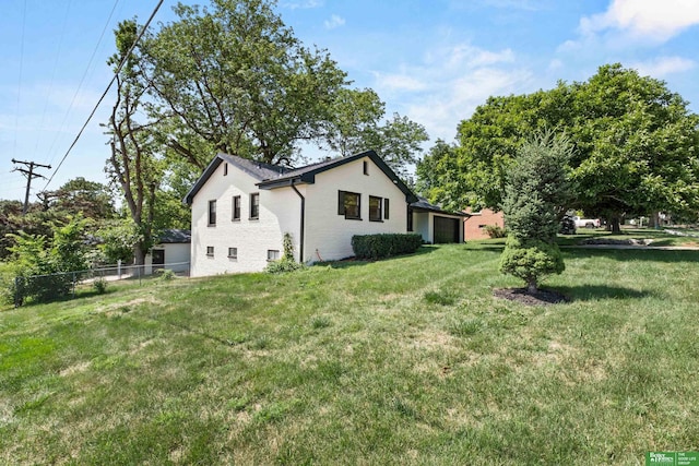 2330 S 90th St, Omaha, NE 68124 - view of side of property featuring an attached garage