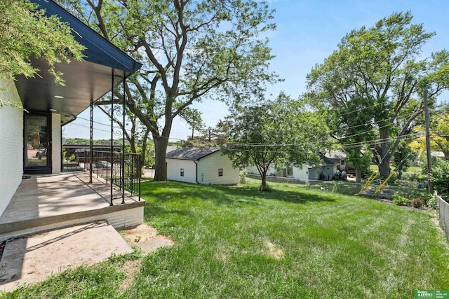 2330 S 90th St, Omaha, NE 68124 - view of yard