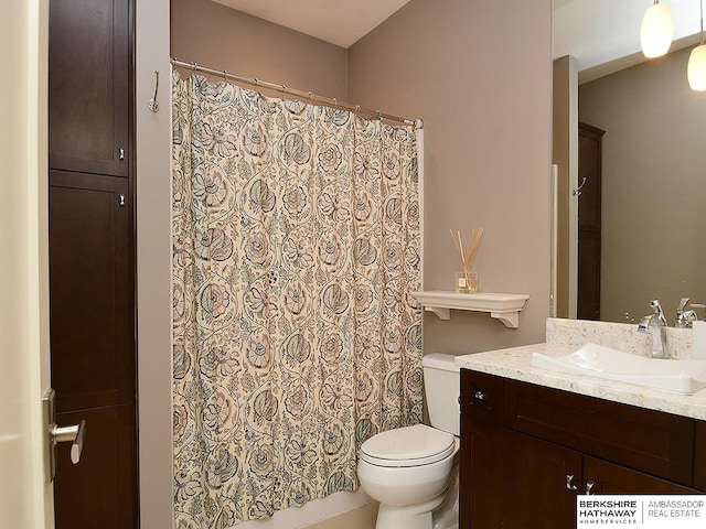 6535 N 157th St, Omaha, NE 68116 - bathroom with vanity and a shower with curtain