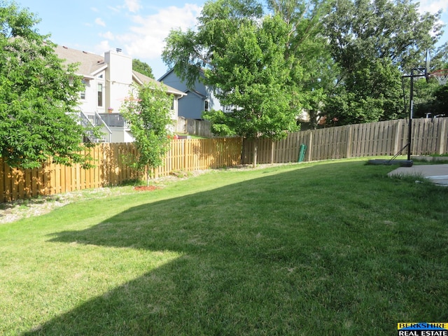 933 N 150th St, Omaha, NE 68154 - view of fenced backyard