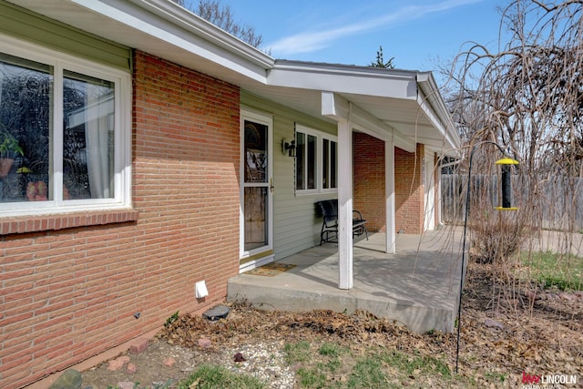 8032 E Avon Ln, Lincoln, NE 68505 - view of porch