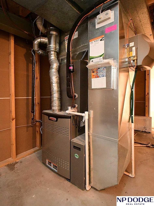 724 N 155th Ave, Omaha, NE 68154 - view of utility room