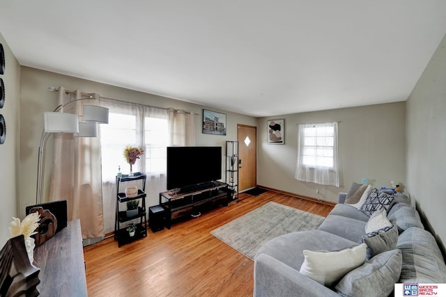 6336 N 37th St, Omaha, NE 68111 - living area featuring wood finished floors