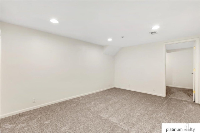 3052 S 46th Ave, Omaha, NE 68106 - carpeted spare room featuring recessed lighting and baseboards