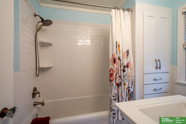 526 S 51st Ave, Omaha, NE 68132 - bathroom with shower / bathtub combination with curtain and ornamental molding