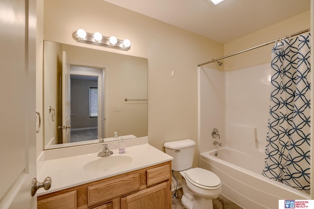 1215 Turtle Creek Rd, Lincoln, NE 68521 - full bath with vanity and shower / bath combination with curtain