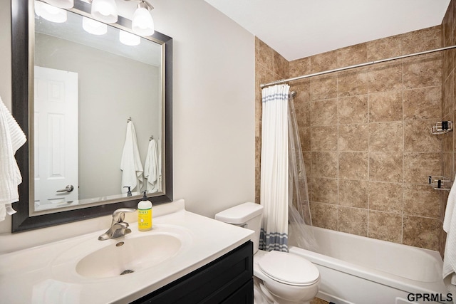 1913 Winnie Dr Unit 5, Bellevue, NE 68005 - bathroom featuring vanity and shower / bath combo