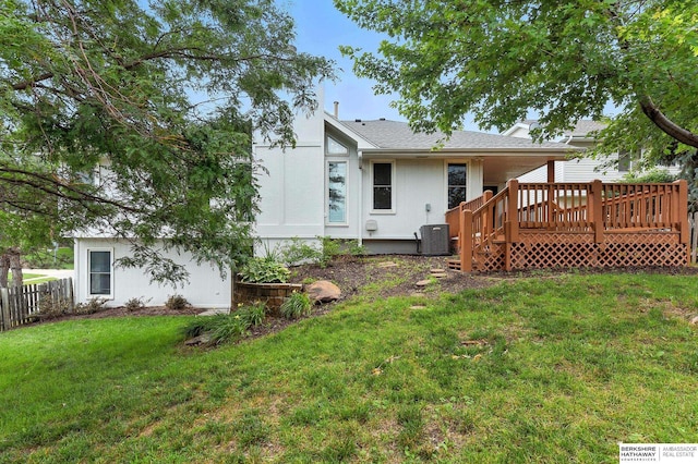 1422 N 155th Ave, Omaha, NE 68154 - back of property with a deck
