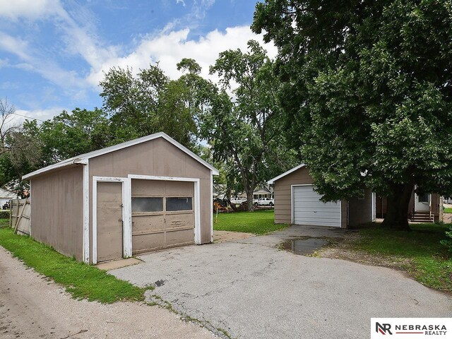 95 S Irving St, Fremont, NE 68025 - view of detached garage