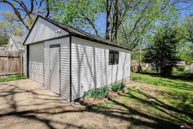 3018 S 42nd St, Lincoln, NE 68506 - view of detached garage