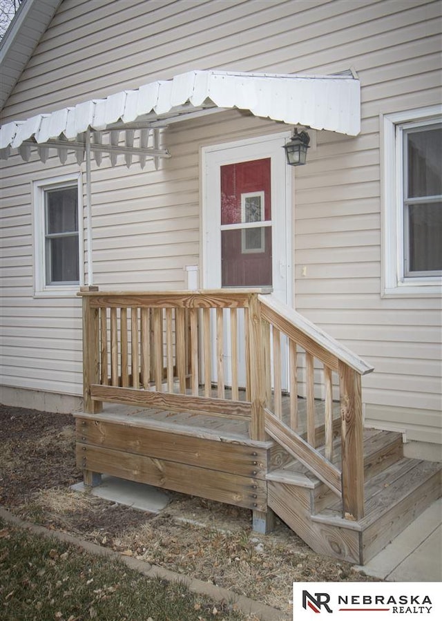 1548 E 5th St, Fremont, NE 68025 - view of wooden terrace