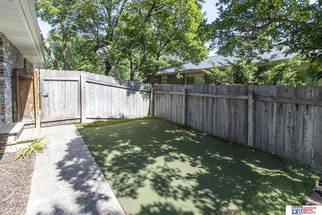 4211 S 36th St, Lincoln, NE 68506 - view of fenced backyard