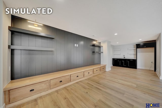 640 Eloise Ave, Lincoln, NE 68520 - mudroom featuring light wood-type flooring and wet bar