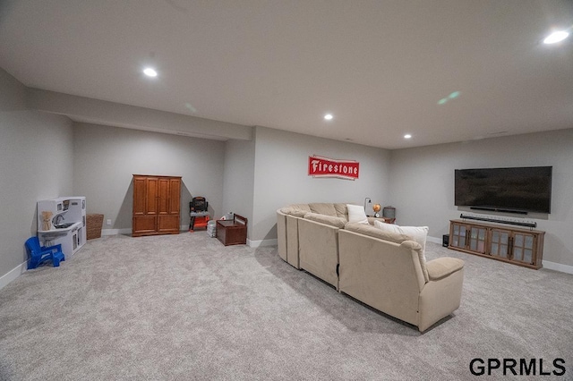 1600 W Avalanche Rd, Lincoln, NE 68521 - carpeted living room featuring recessed lighting