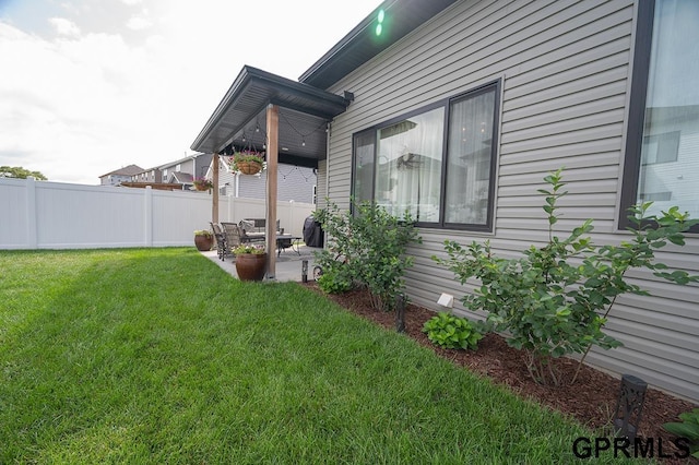 1600 W Avalanche Rd, Lincoln, NE 68521 - view of yard featuring a patio