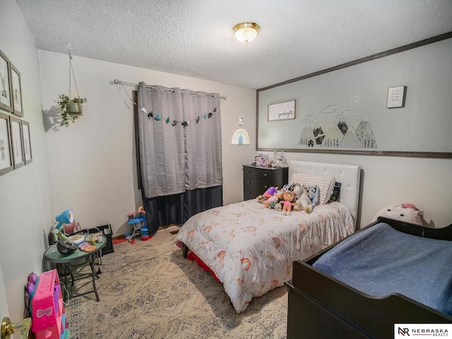 7533 Sherman St, Lincoln, NE 68506 - bedroom featuring a textured ceiling
