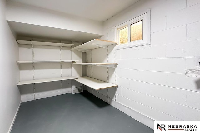 1113 S 94th St, Omaha, NE 68124 - view of storage area