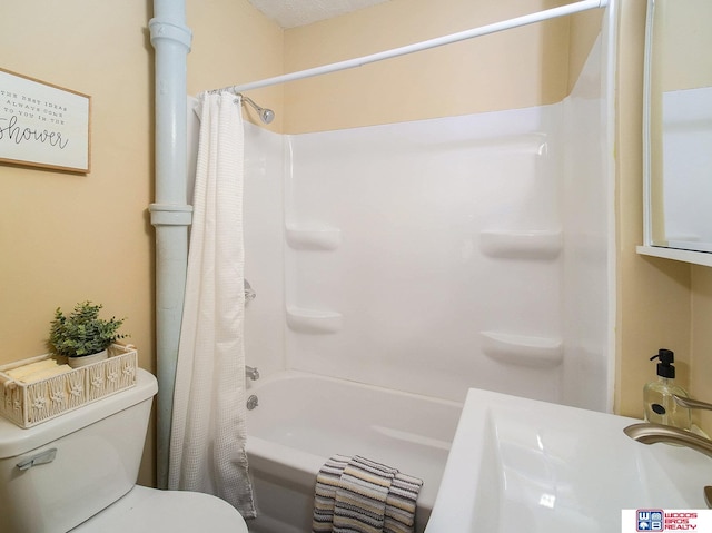 4308 N 70th St, Lincoln, NE 68507 - full bathroom featuring toilet and shower / bath combination with curtain
