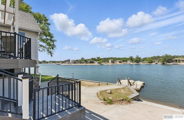 2618 Platte River Dr, Bellevue, NE 68123 - water view featuring a dock