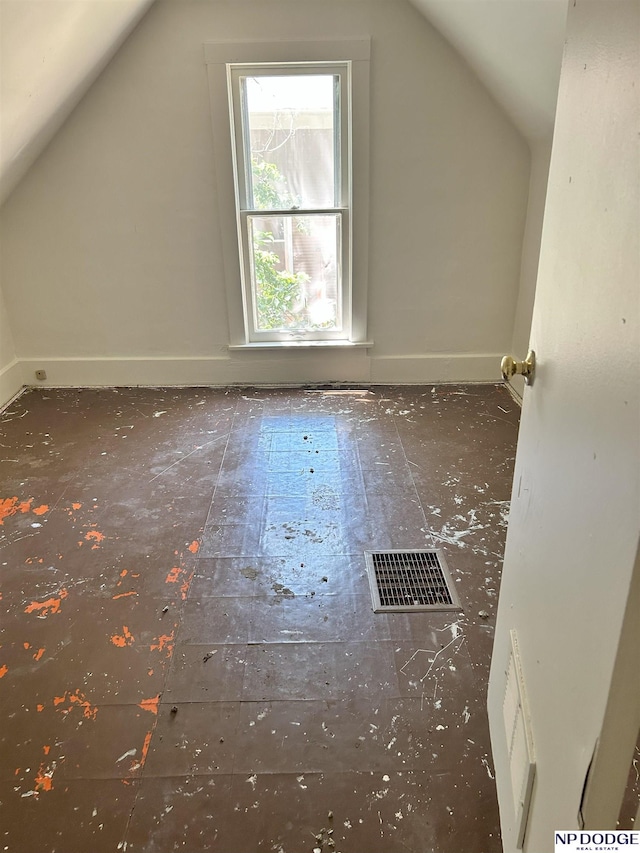 2932 N 50th St, Lincoln, NE 68504 - additional living space with vaulted ceiling
