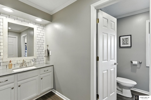 4806 Steavenson Loop, Blair, NE 68008 - bathroom with wood finished floors, vanity, and crown molding