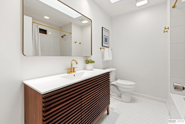 1133 S 96th St, Omaha, NE 68124 - bathroom featuring vanity, curtained shower, and a tub