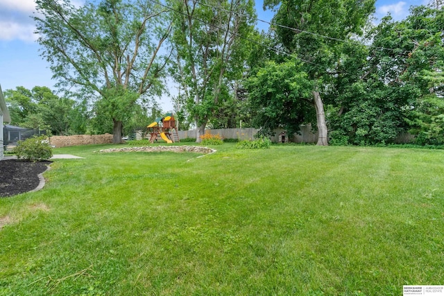 1133 S 96th St, Omaha, NE 68124 - view of yard featuring a playground